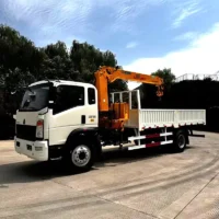 4x2 Sinotruk HOWO truck XCMG 5 ton crane