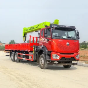 Sinotruk HOWO+Zoomlion 14T crane