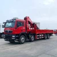 8x4 HOWO Truck Mounted 35 Ton Knuckle Boom Crane